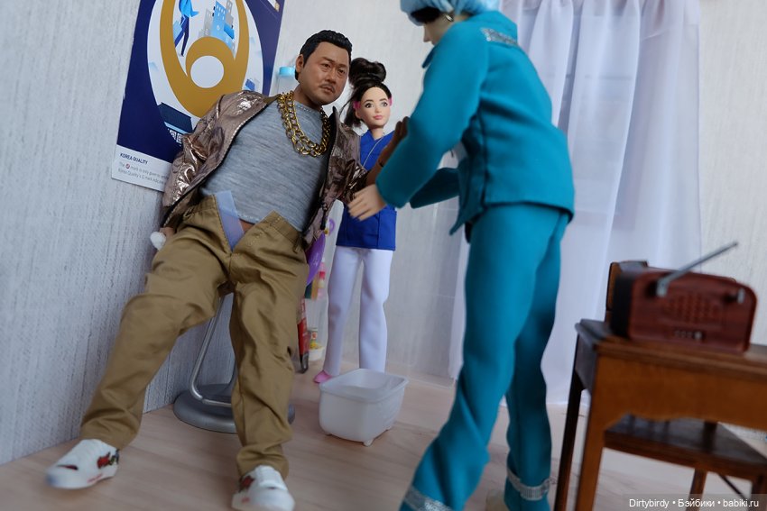 Мы к вам по обмену. Часть 5. У кошки боли, у собачки боли, а у господина посла | Бэйбики Мы к вам по обмену. Часть 5. У кошки боли, у собачки боли, а у господина посла (фото 9)