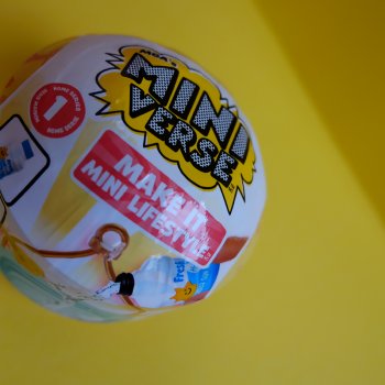 Распродажа шаров с миниатюрой. Распакуем вместе