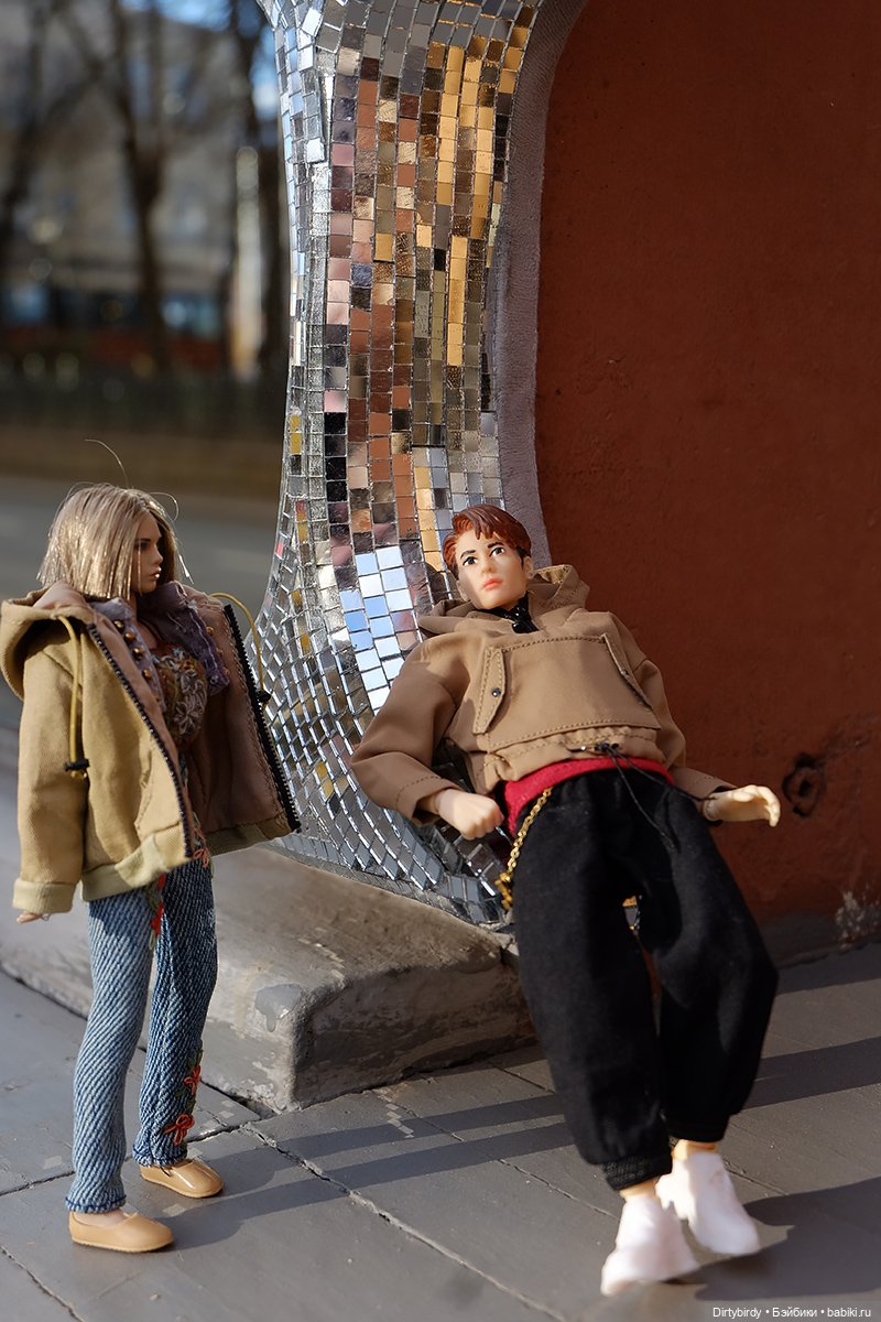 Московские развлечения Виолы и Джексона Вана. Формат 1:12 (фото 2)