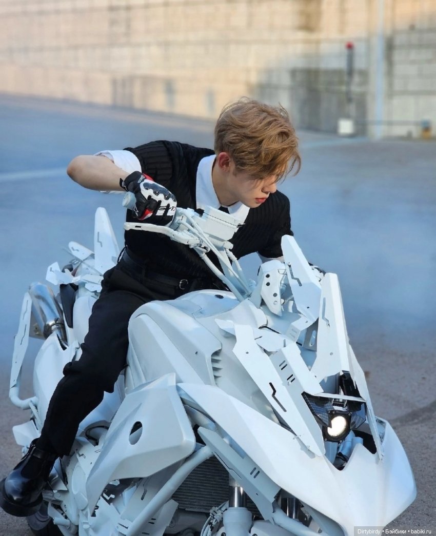 Мото-фотосессия Каси Хатаке (фото 4)