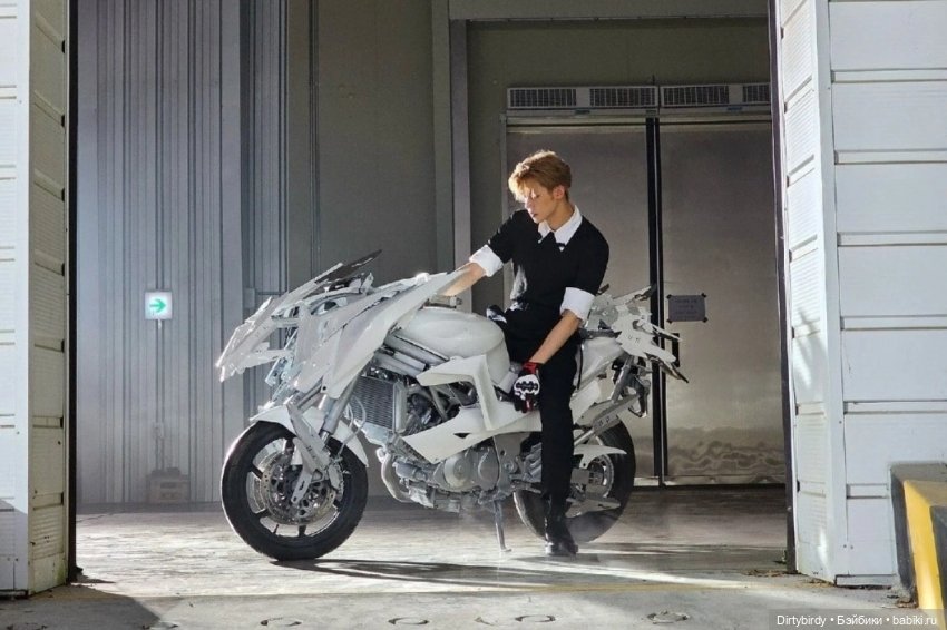 Мото-фотосессия Каси Хатаке (фото 2)