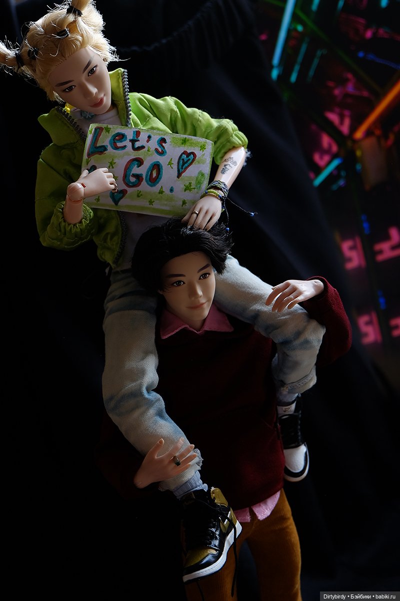 Папарацци фотки с Музфеста 2024