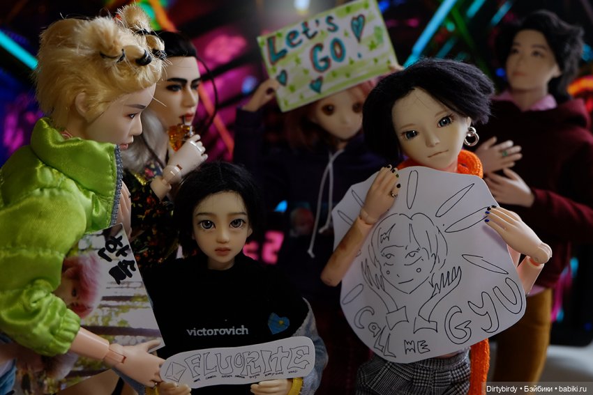 Папарацци фотки с Музфеста 2024