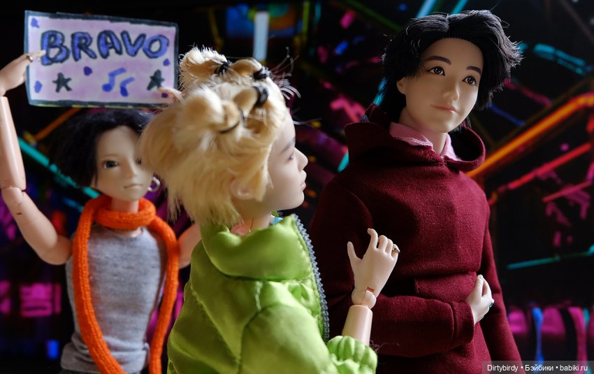 Папарацци фотки с Музфеста 2024