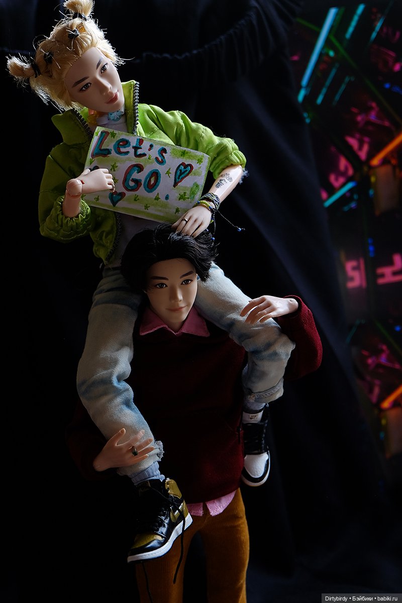 Папарацци фотки с Музфеста 2024