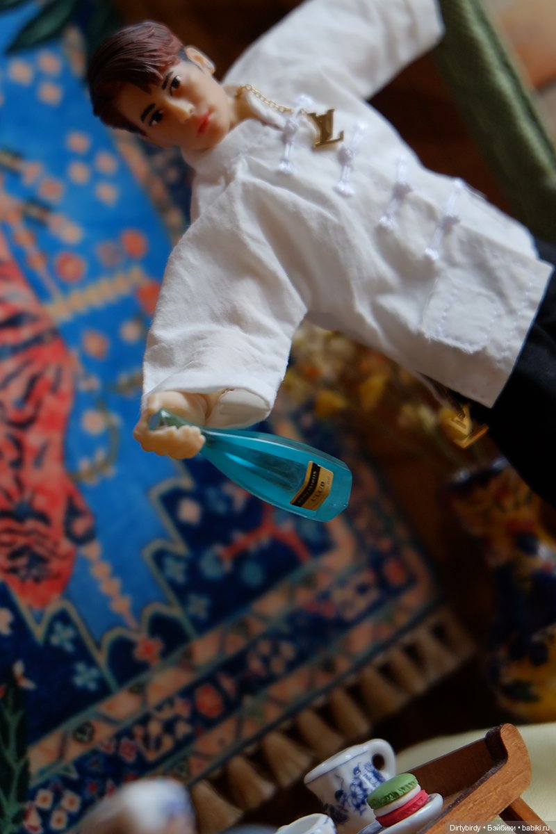 Китайское чаепитие с Джексоном Ваном. Формат 1:12