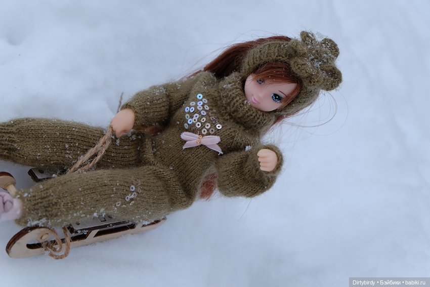 А я что - а я ничего! Ким Мари и её первая зимняя прогулка