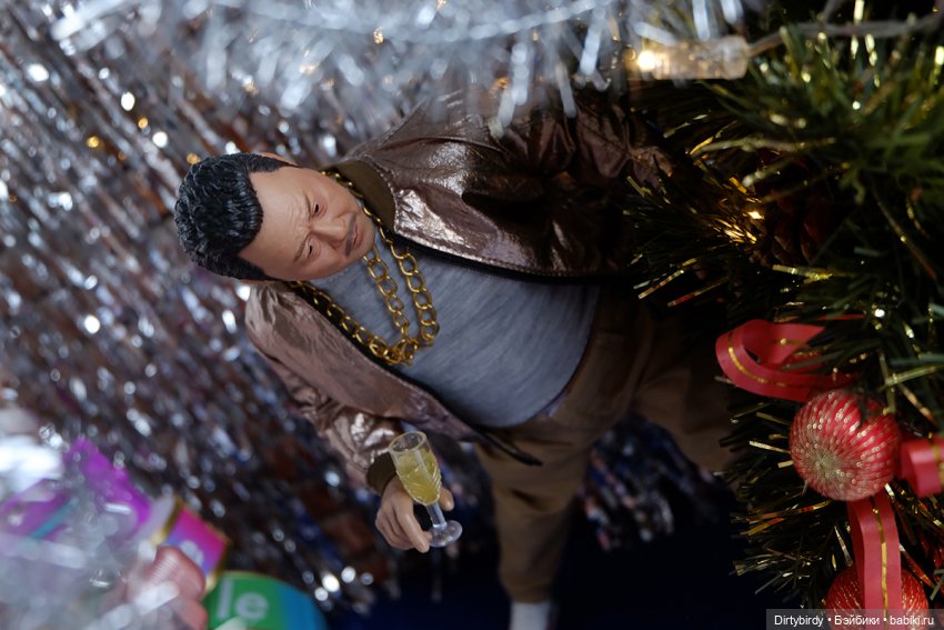 Анонс серии концертов "Карнавальная ночь в общаге придурков"