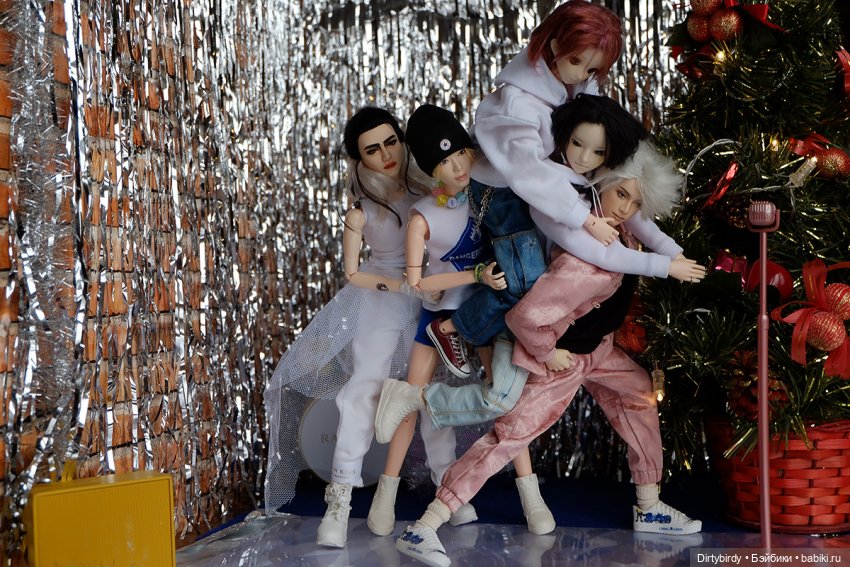 Только не уроните ёлку — Куклы и тела Obitsu (Обитсу): 1/6 (фото 2)