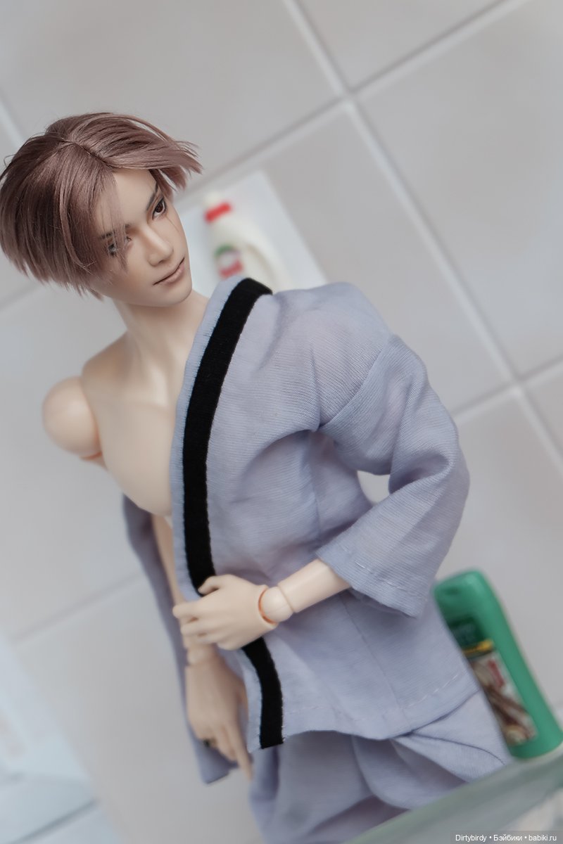 Главное, не забыть сделать вид, что ты смущаешься