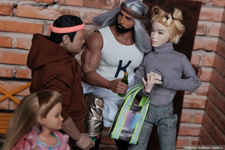 За спорт! Двойная распаковка призов Конкурса двойников Феликса Обитсу