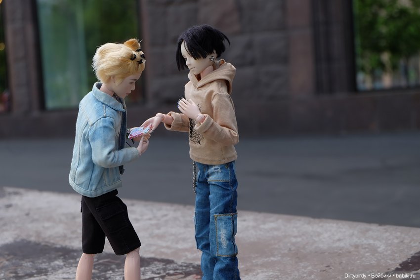 Если нас спросят почему мы дружим и где познакомились