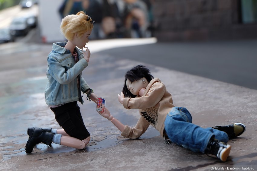 Если нас спросят почему мы дружим и где познакомились