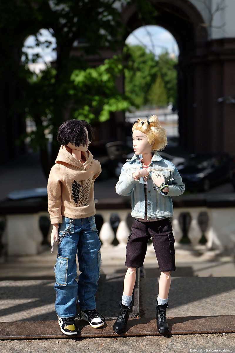 Если нас спросят почему мы дружим и где познакомились