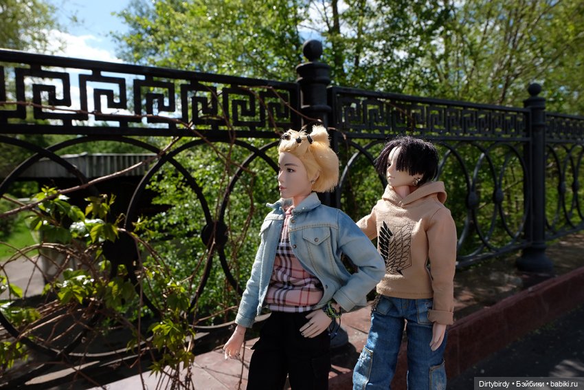 Если нас спросят почему мы дружим и где познакомились