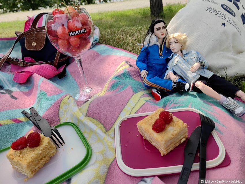 Как Феликс Обитсу всё уронил😼😸 (фото 2)