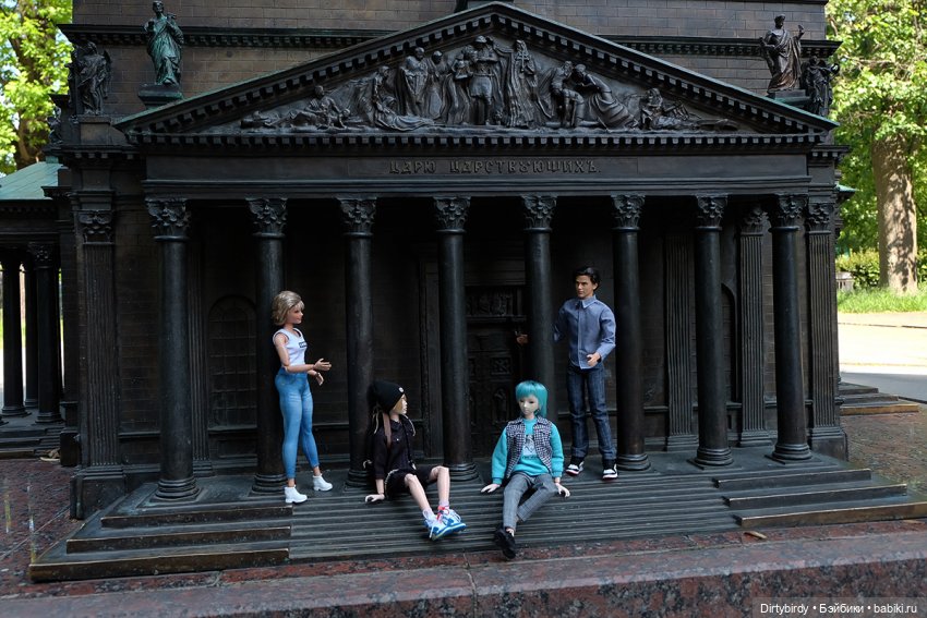 Придурства в Летнем саду или из этого угря суши не сделаешь