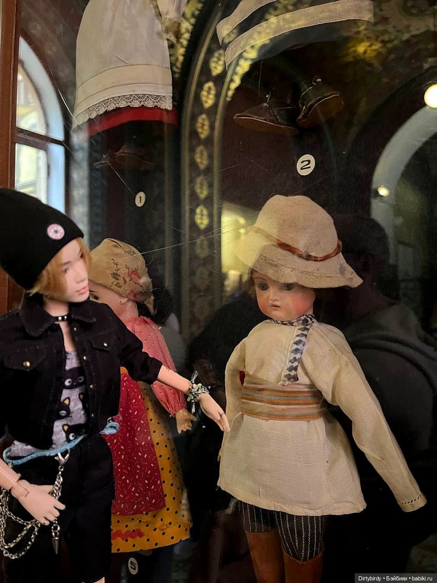 Петербург с Феликсом и Ёнджуном. Экскурсия в академию Штиглица и дружеские встречи