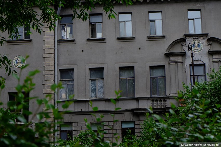 Феликс Обитсу исследует Петербург. 🌧 Сад Сен - Жермен.⛲🌳