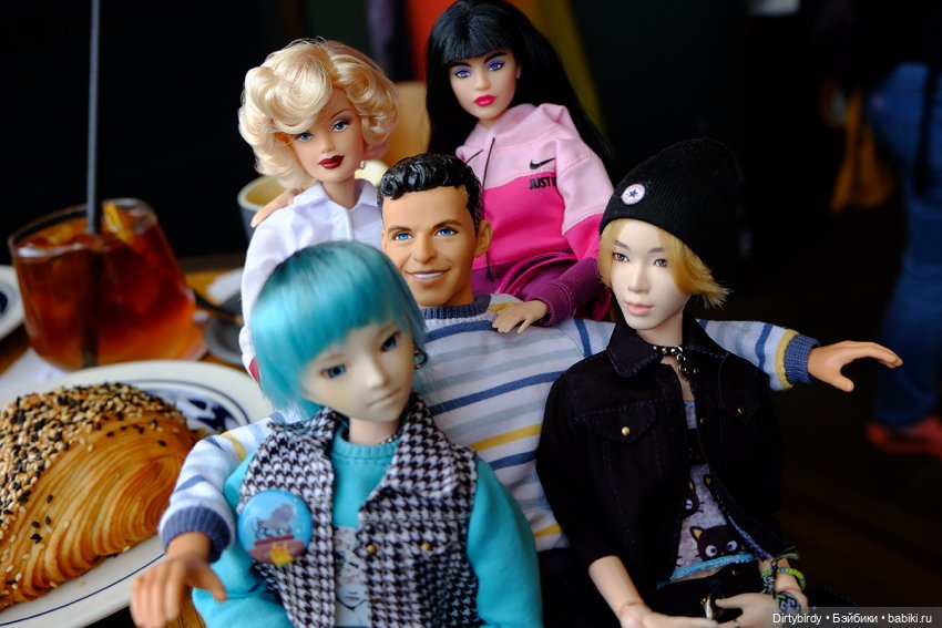 Петербург с Феликсом и Ёнджуном. Экскурсия в академию Штиглица и дружеские встречи