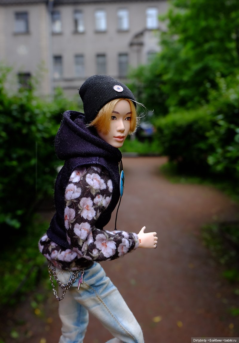 Феликс Обитсу исследует Петербург. 🌧 Сад Сен - Жермен.⛲🌳 (фото 7)