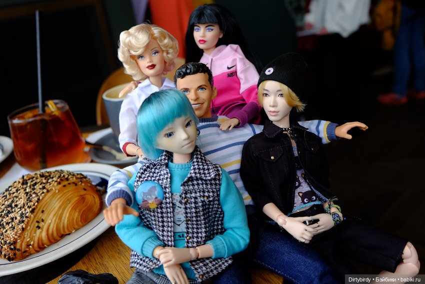 Петербург с Феликсом и Ёнджуном. Экскурсия в академию Штиглица и дружеские встречи