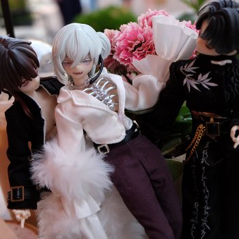 Ведёрко кофе для айдола и сдачи не надо