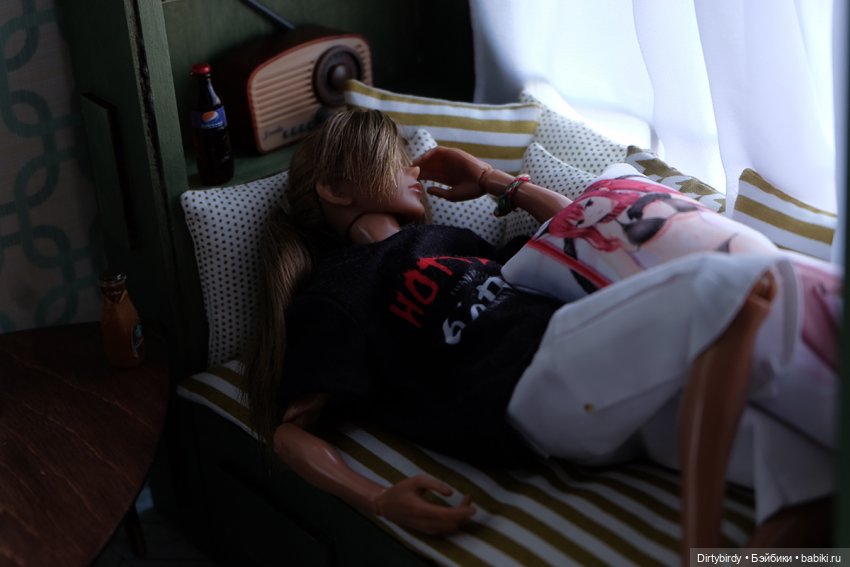 Там где идёт строительство или подвешен груз или Как я собирала уголок с окном