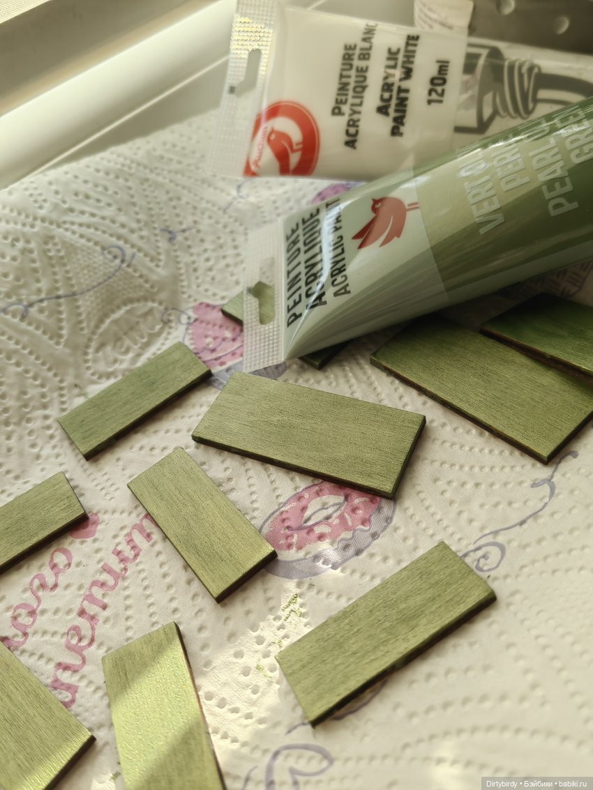 Там где идёт строительство или подвешен груз или Как я собирала уголок с окном (фото 2)