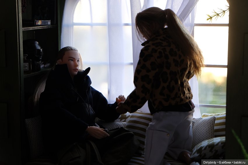 Там где идёт строительство или подвешен груз или Как я собирала уголок с окном