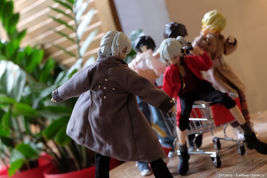 Когда уронили действительно всё. Очередная встреча участников шоу "Дебютируй или умри"