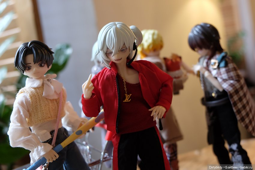 Когда уронили действительно всё. Очередная встреча участников шоу "Дебютируй или умри"