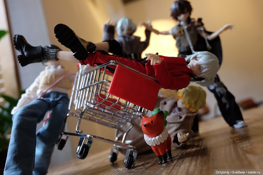 Когда уронили действительно всё. Очередная встреча участников шоу "Дебютируй или умри"