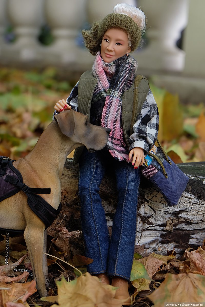 Осень в Москве. Прогулка с собакой у высотки на Котельнической.🍁🍂🐕🏙