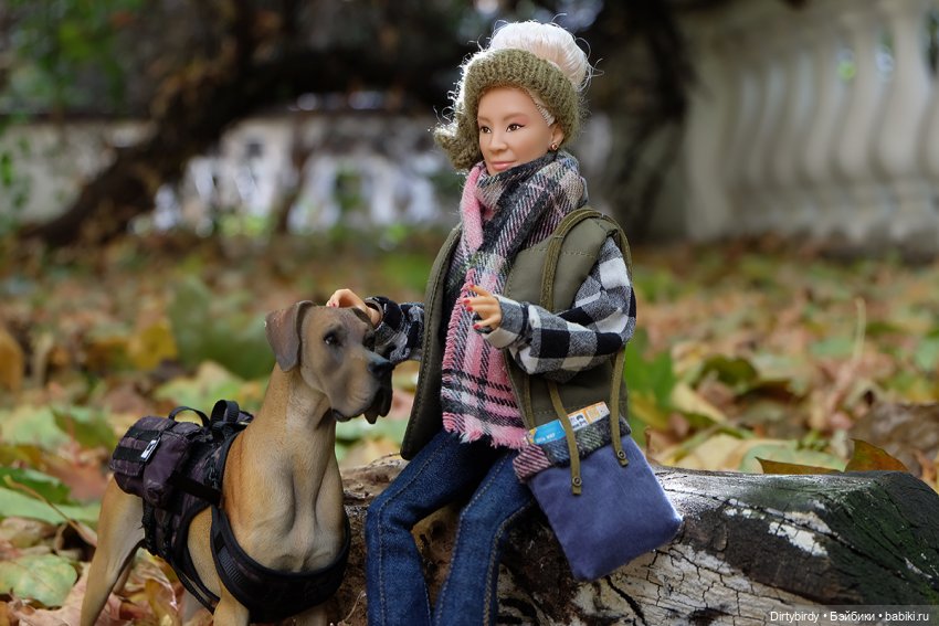 Осень в Москве. Прогулка с собакой у высотки на Котельнической.🍁🍂🐕🏙