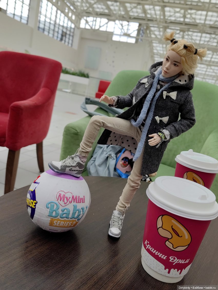 Киндер сюрпризы уже не те или как Феликс Обитсу распаковывал шар Zuru My mini baby