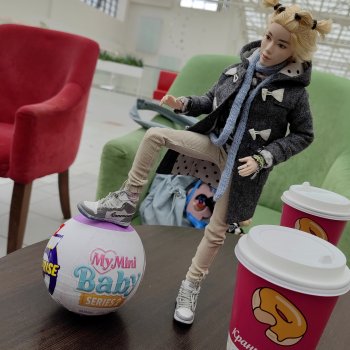 Киндер сюрпризы уже не те или как Феликс Обитсу распаковывал шар Zuru My mini baby