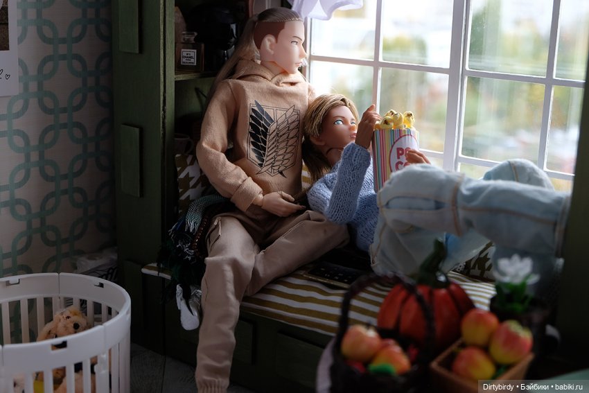 Кофе с молоком. 11 серия. Распаковка посылки из Куклогорска