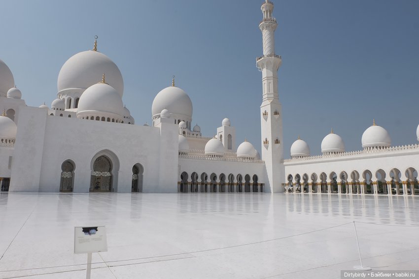 Тени мечети в Абу-Даби, Сваровски и плюшевый шейх (фото 8)