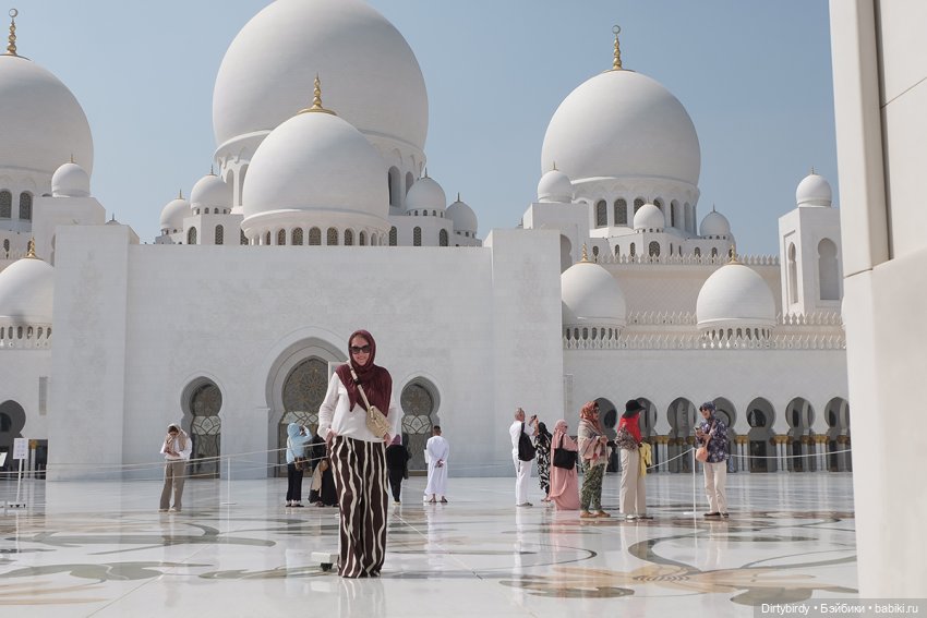 Тени мечети в Абу-Даби, Сваровски и плюшевый шейх (фото 6)