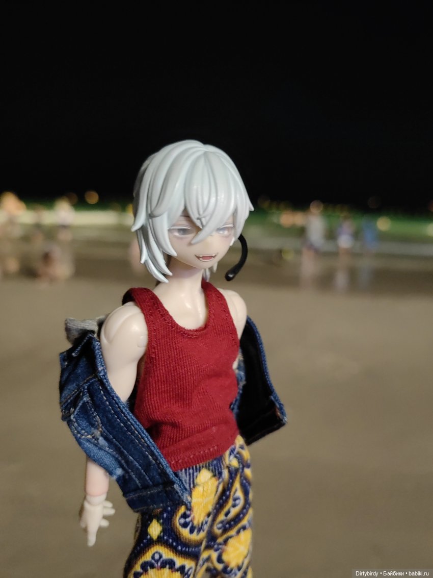 Я согласен купаться только в свете софитов