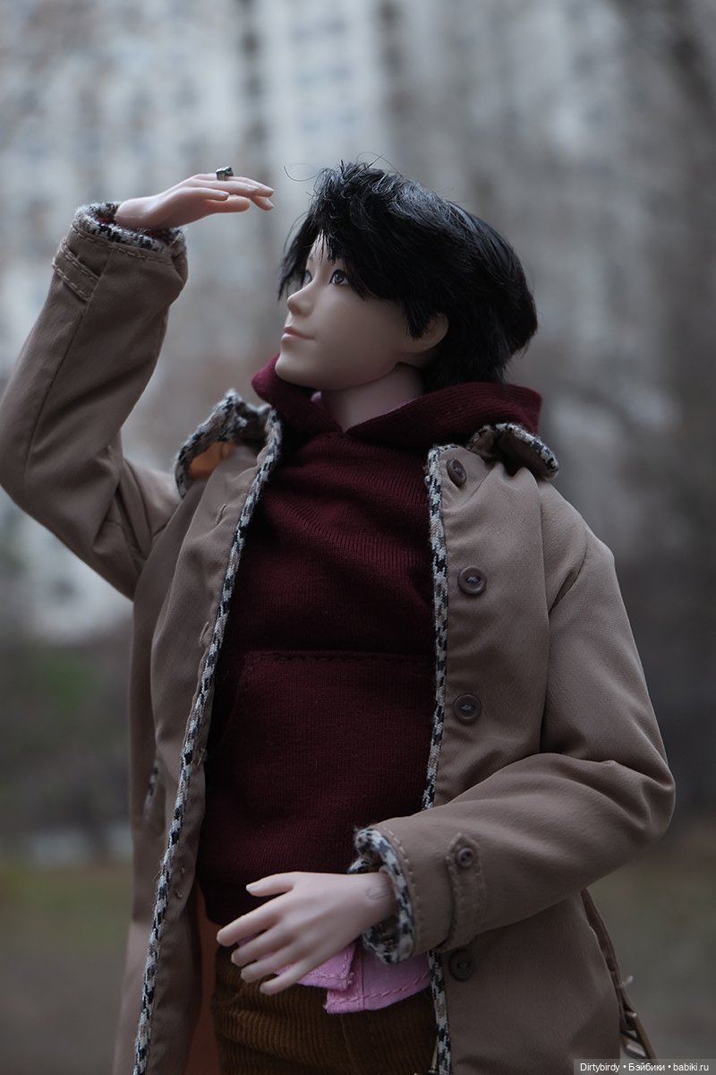 У подъезда — Куклы BTS (БТС) от Mattel: K (фото 5)