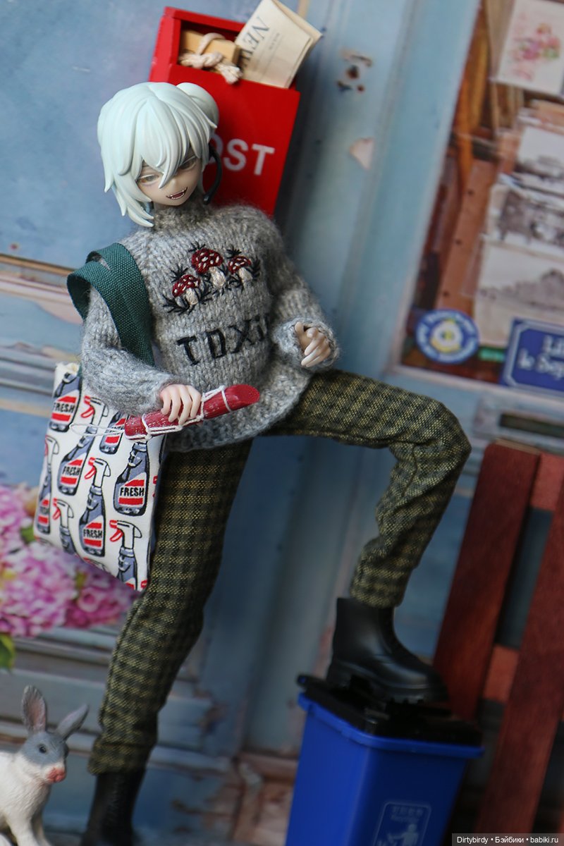 А за колбасой вы последний