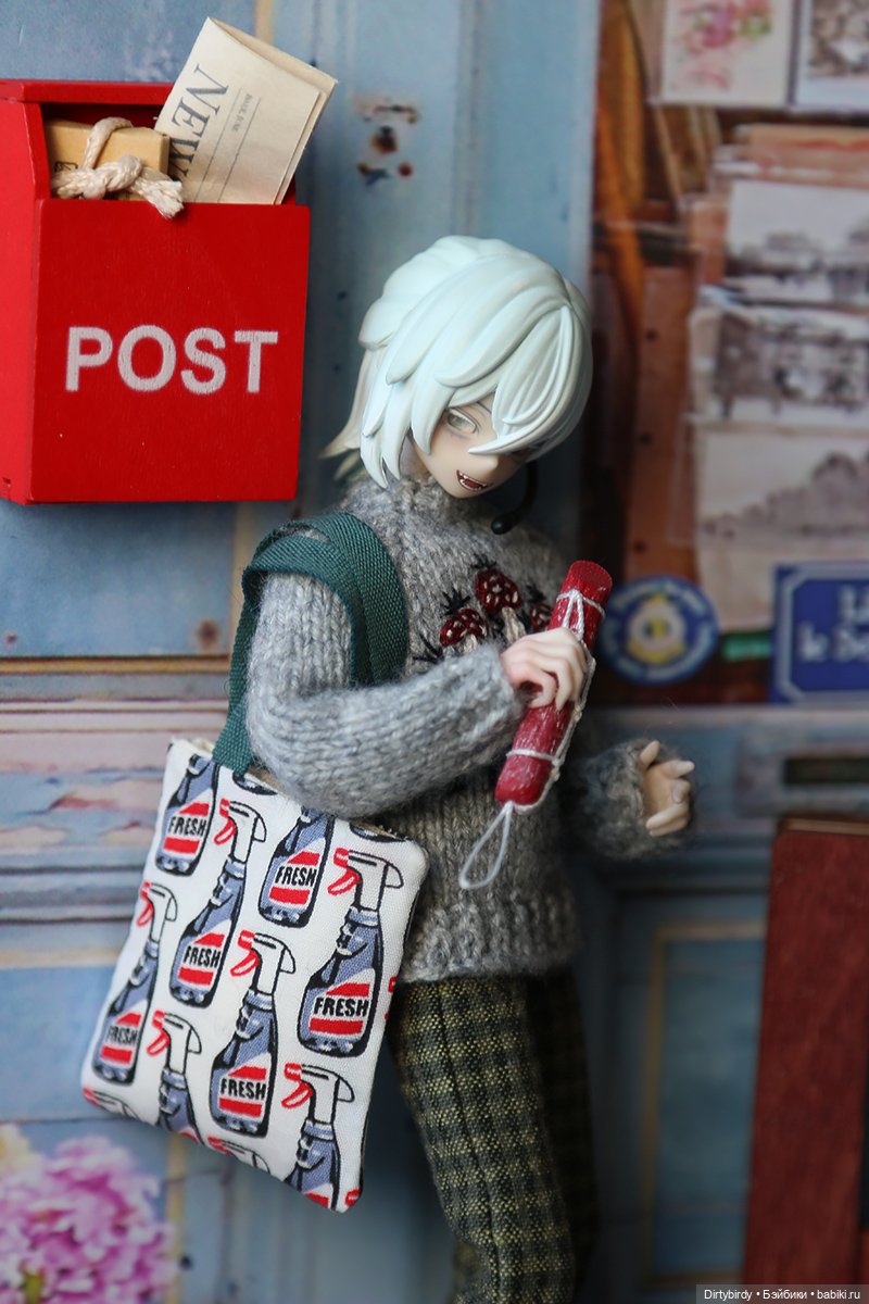 А за колбасой вы последний