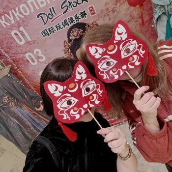 Выставка Доллсток'26 глазами моих кукол