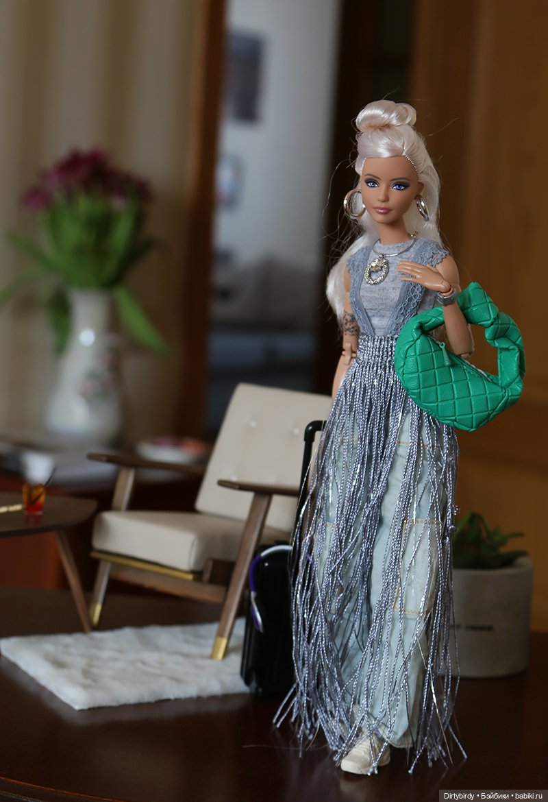 Поиграем в Барби — Куклы Barbie (Барби): Looks (фото 3)