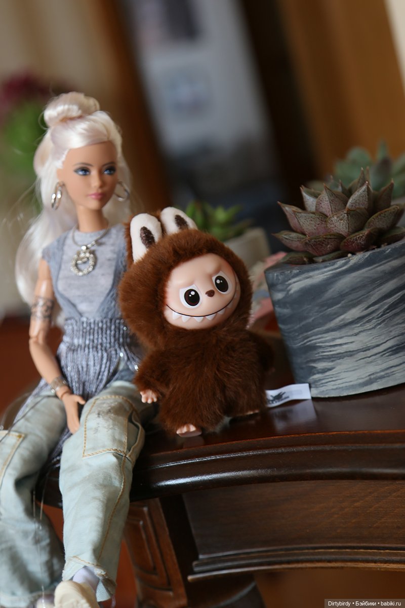 Девочки такие девочки — Куклы Barbie (Барби): Looks (фото 7)