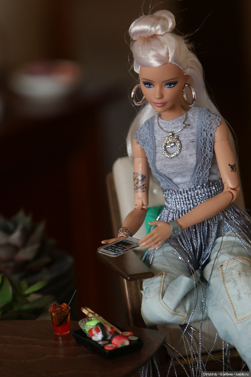 Поиграем в Барби — Куклы Barbie (Барби): Looks