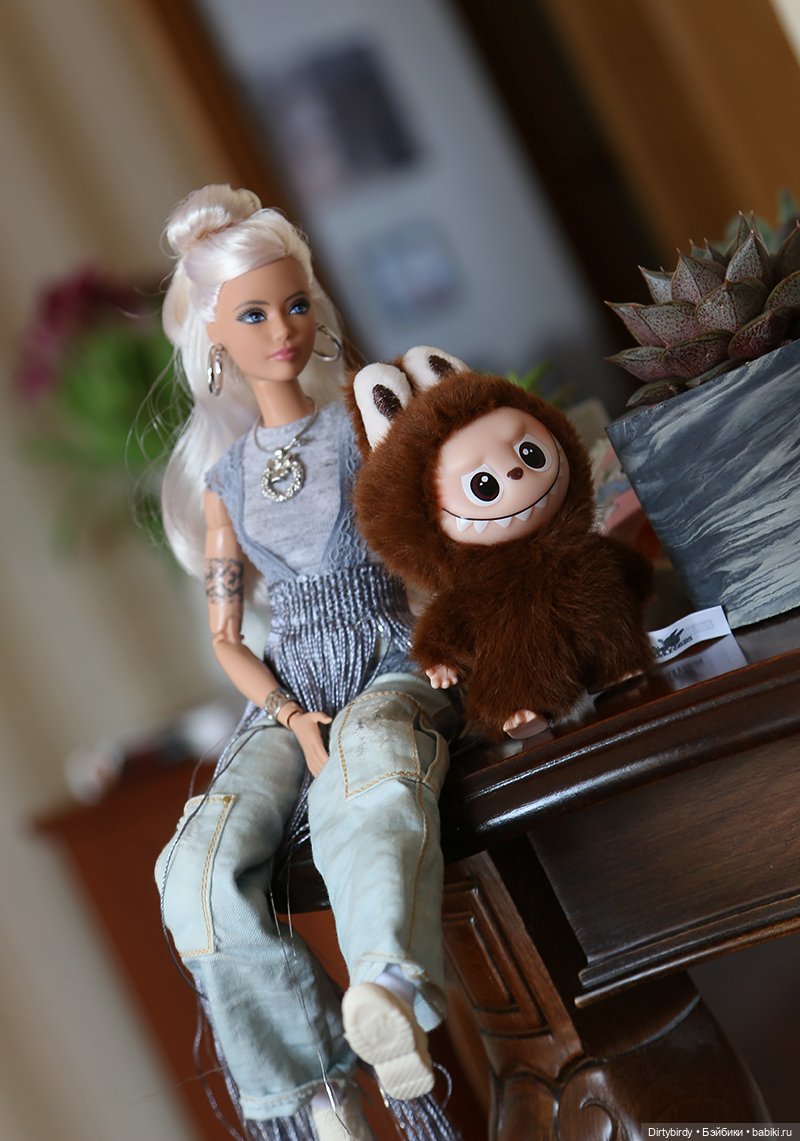 Девочки такие девочки — Куклы Barbie (Барби): Looks (фото 6)