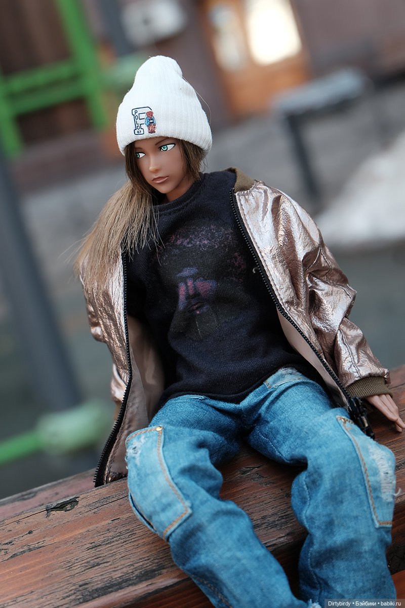 Крутой рэпер и его подштаники. Весенняя прогулка Хюнинкая (фото 8)